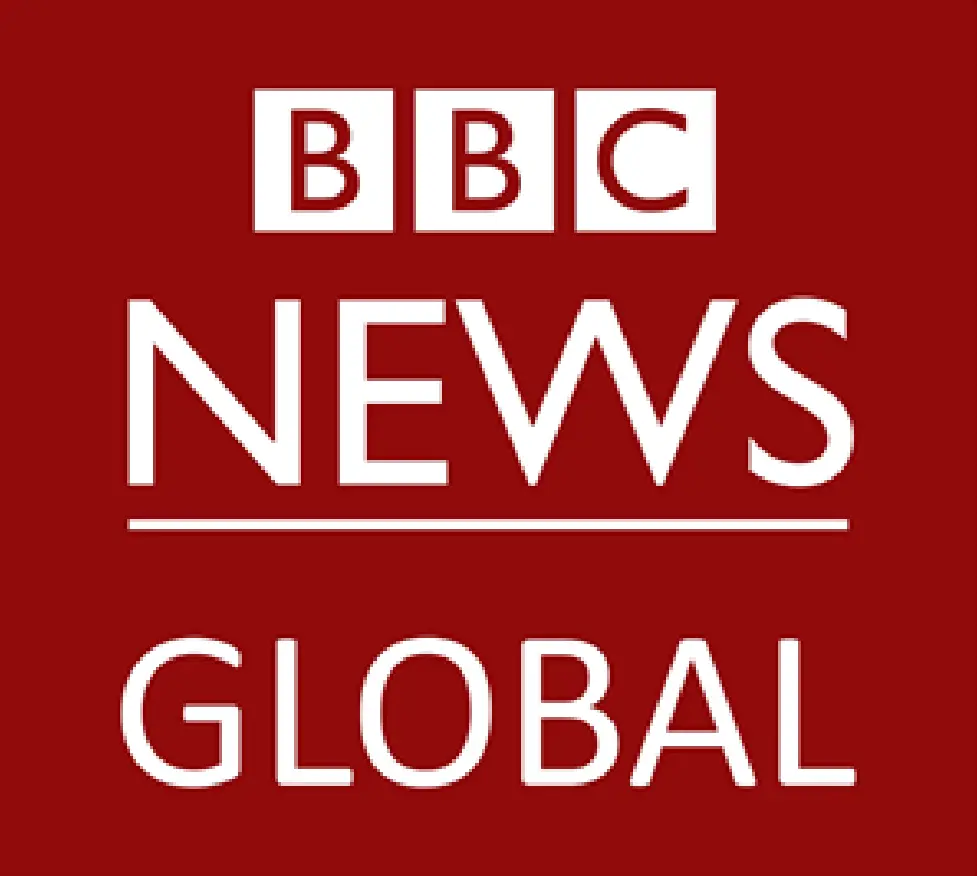 Logo von BBC News Global auf rotem Hintergrund, bestehend aus dem Text BBC NEWS GLOBAL in weißer Schrift.