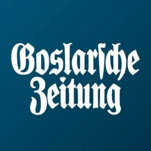 Logo der Goslarer Zeitung auf blauem Hintergrund, mit stilisierten Schriftzug in Weiß.
